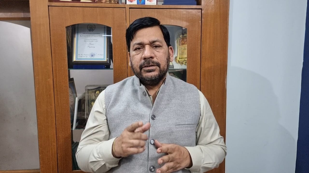 पूर्व मंत्री सरदार बूटा सिंह पर राजा वड़िंग की टिप्पणी में जातिगत अपमान की स्पष्ट झलक मिलती है। अनुसूचित जाति समुदाय के प्रति कांग्रेस की नफ़रत अब सामने आ गई है: राजेश बाघा