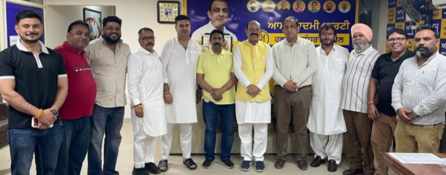 जालंधर वासियों को बड़ी राहत, मोहिंदर भगत, नितिन कोहली, वनीत धीर और चंदन ग्रेवाल के प्रयासों से खत्म हुई नगर निगम हड़ताल