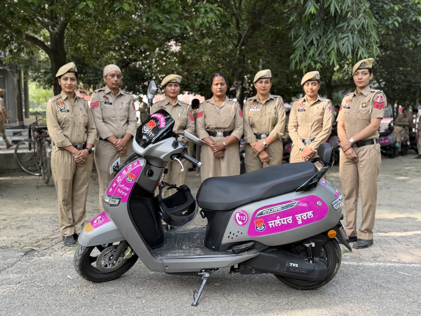 डीजीपी गौरव यादव ने नए ‘सांझ सिटीजन पोर्टल’ का शुभारंभ किया, महिला पुलिस कर्मियों के लिए 93 ई-स्कूटरों को दिखाई हरी झंडी