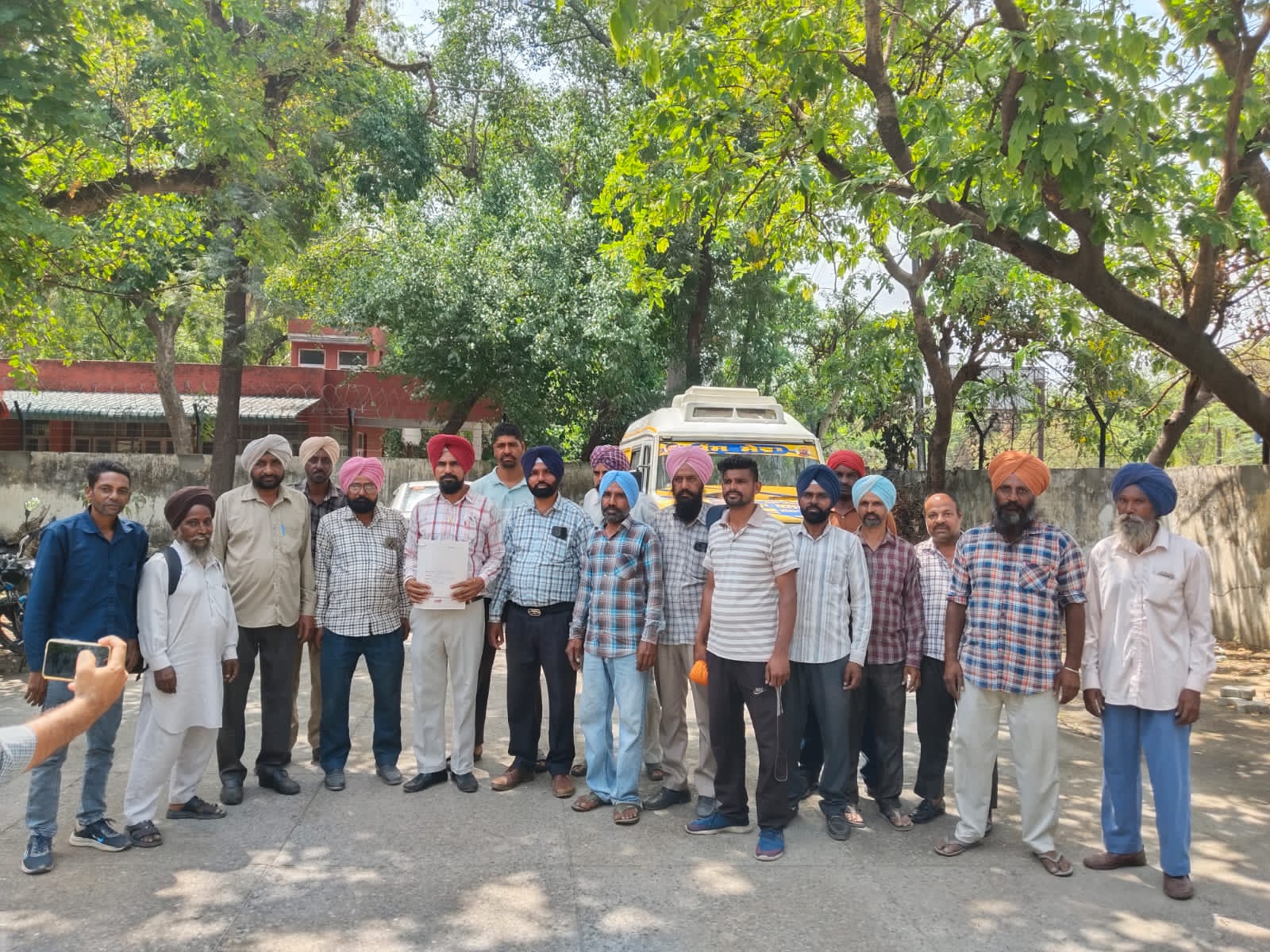 ਤਨਖਾਹਾਂ ਨਾ ਮਿਲਨ ਤੇ ਭੜਕੇ ਜੰਗਲਾਤ ਕਾਮੇ 26ਜੂਨ ਨੂੰ ਵਣ ਮੰਤਰੀ ਦੇ ਹਲਕਾ ਭੋਆ ਚ ਕਰਨਗੇ ਰੋਸ ਪ੍ਰਦਰਸ਼ਨ