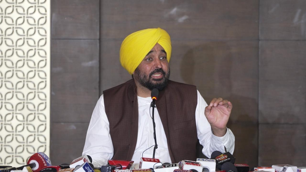 हर महीने 1,000 रुपये और अन्य सरकारी योजनाओं का लाभ लेने के लिए एस.आई.आर. फॉर्म भरें: मुख्यमंत्री भगवंत सिंह मान