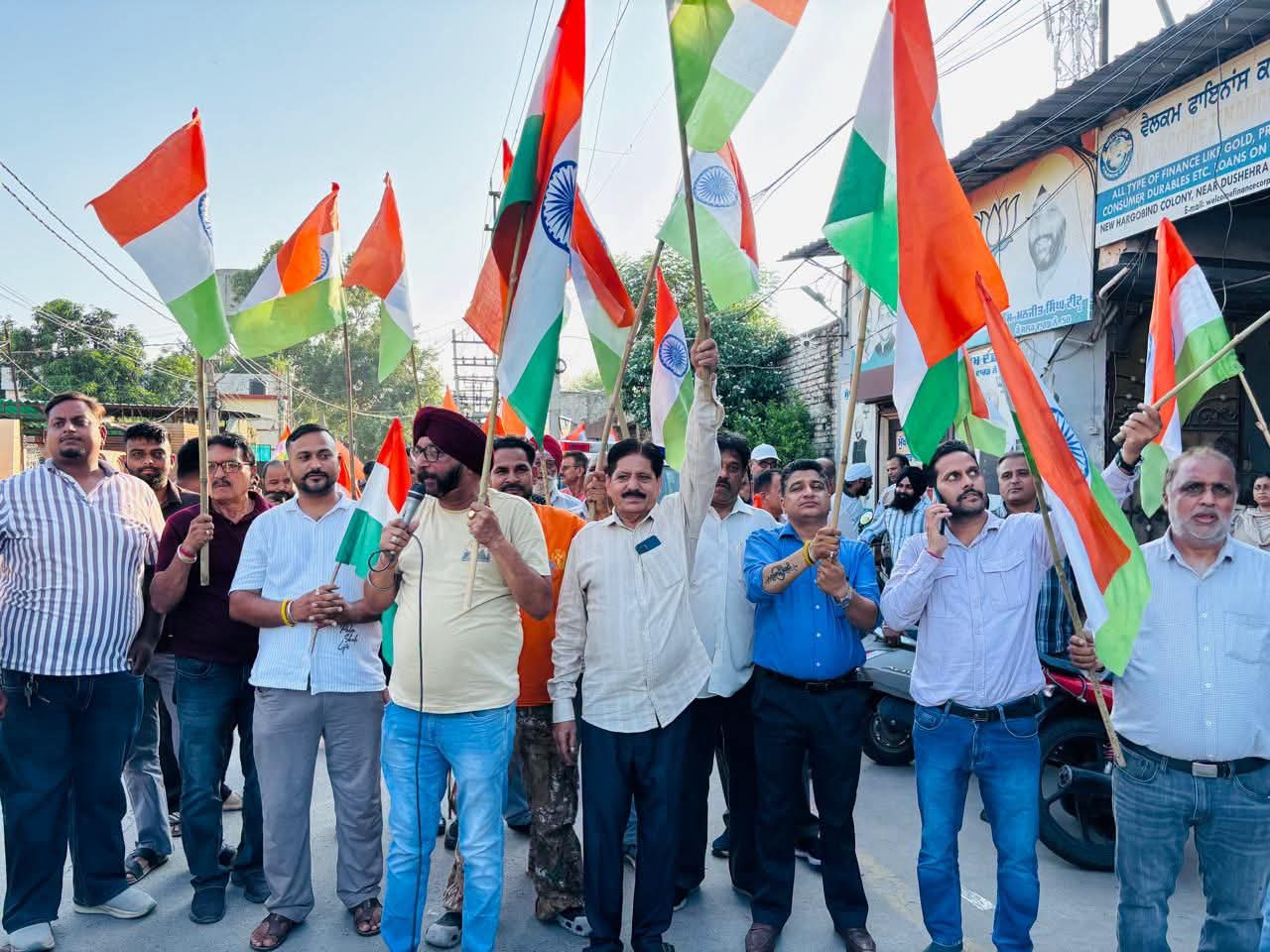 भाजपा मंडल घा मंडी द्वारा भव्य तिरंगा यात्रा का आयोजन